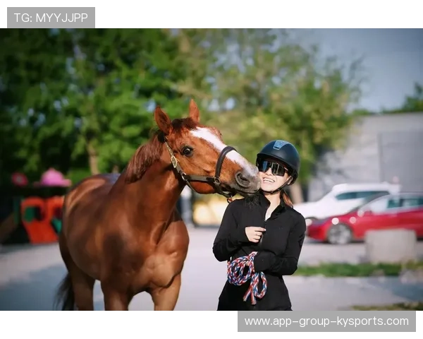 克罗地亚骑手奥利维亚·马尔顿·米哈尔迪内茨在2024年国际马术联合会世界障碍赛中获得第六名，展现出色表现。