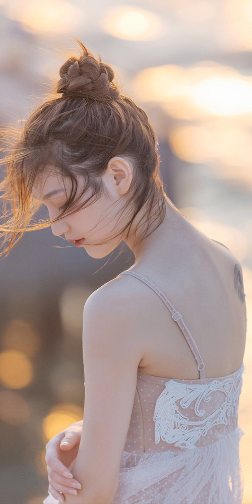 开云入口-压迫后横传断球转为中路直插