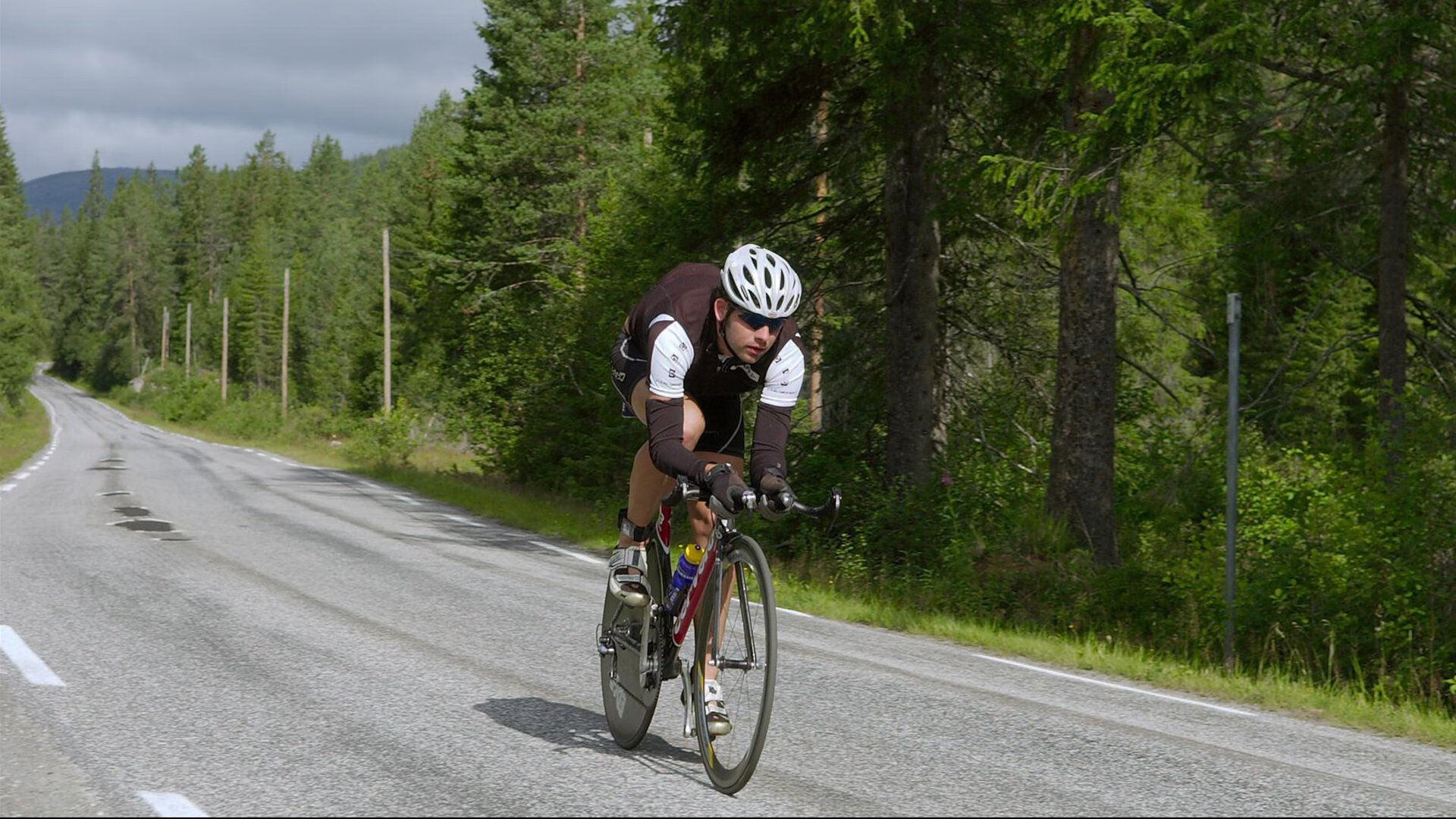 19中8!库里27+6勇士不敌残阵雄鹿:关键时刻连续失误葬送比赛,勇士库里经典比赛