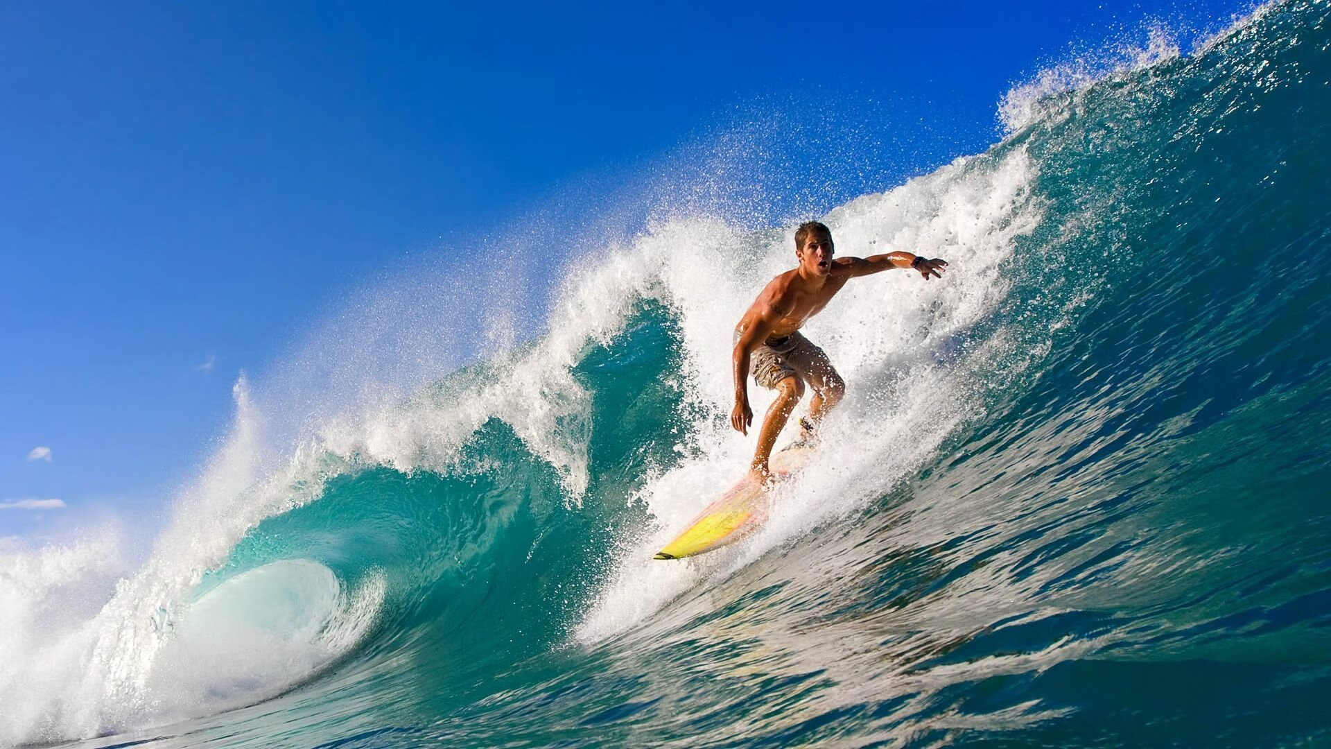 中国体操少年锦标赛女子高低杠决赛 13岁小将以干净利落成套摘金