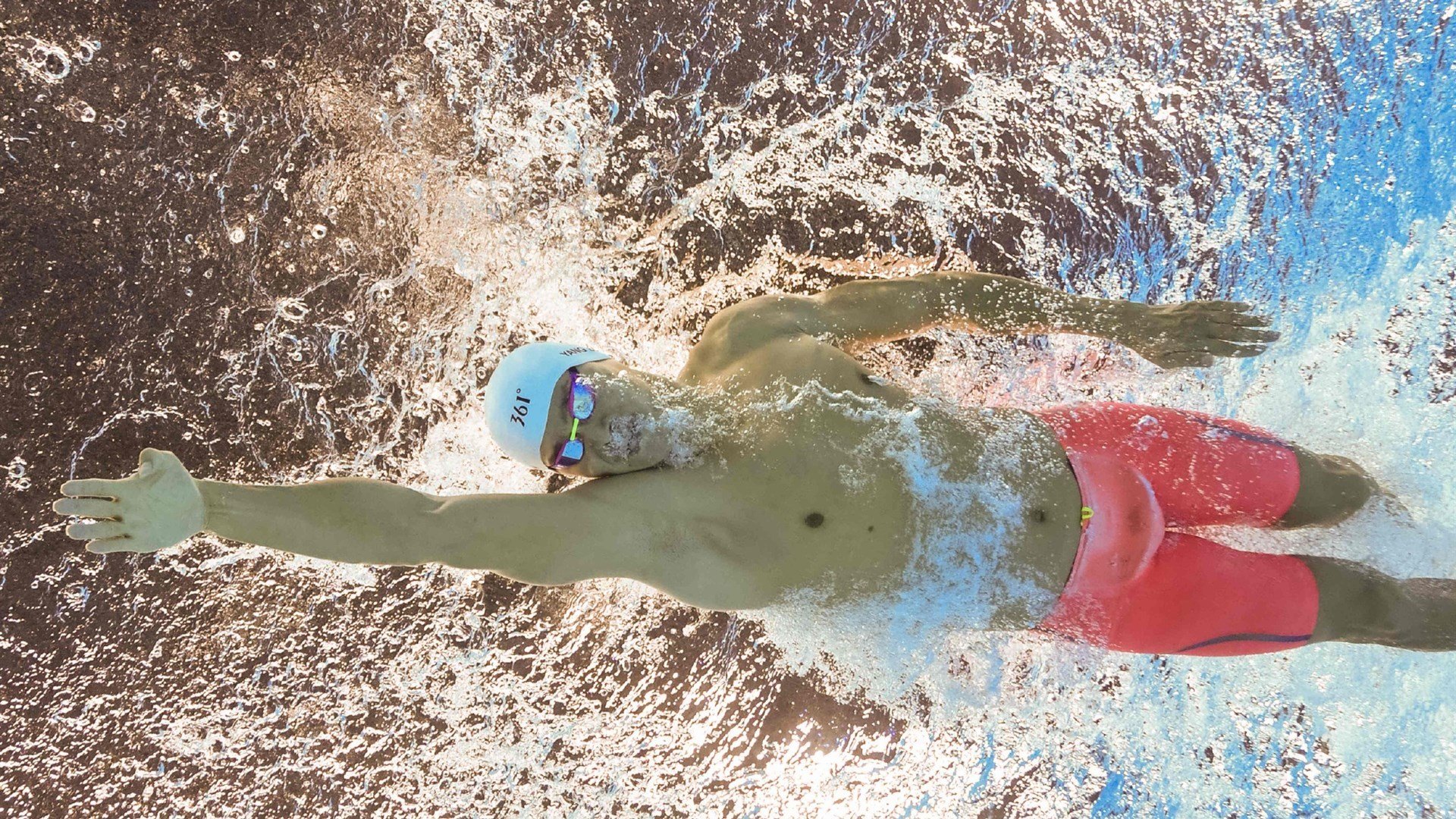 国际拳击金腰带争霸赛上海站 中国名将点数获胜成功卫冕金腰带，拳击比赛金腰带争霸赛